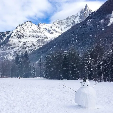Maya, La Praz, Mont Blanc Apartment *