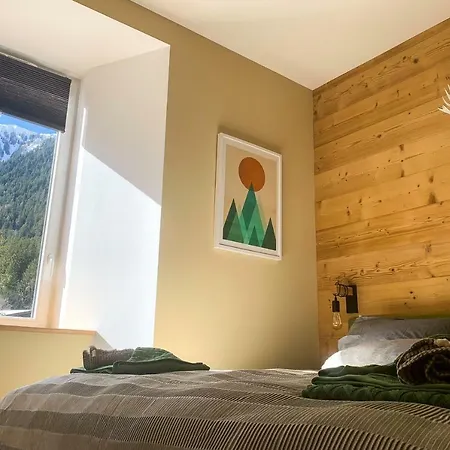 Maya, La Praz, Mont Blanc *